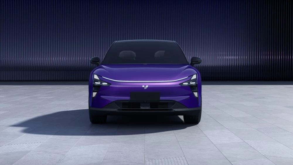 Ji Yue 01 от Geely спереди