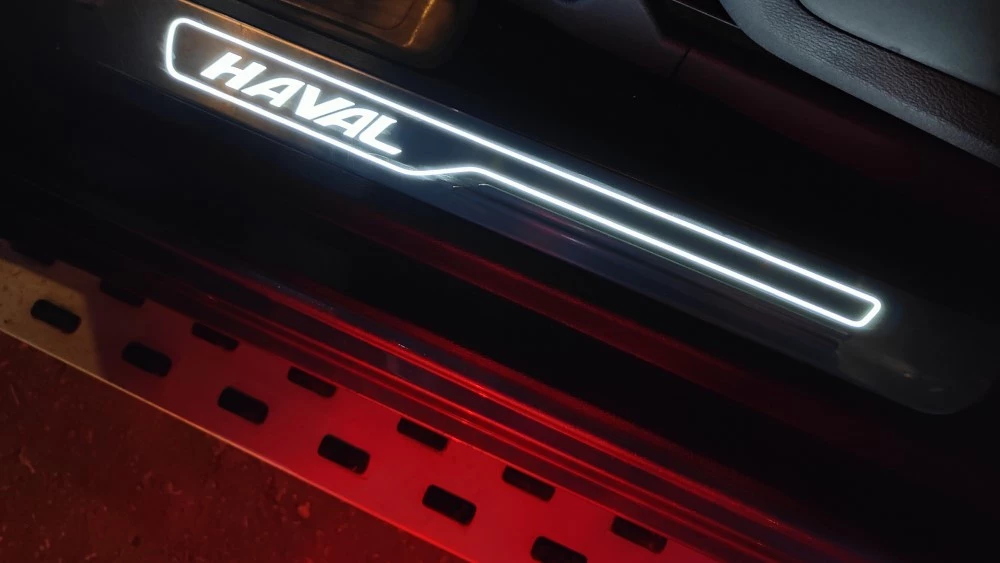 Haval H9 подножки подсветка вечером