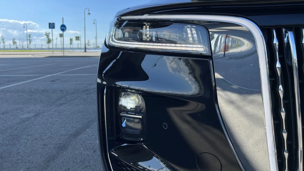 Hongqi H9 фары