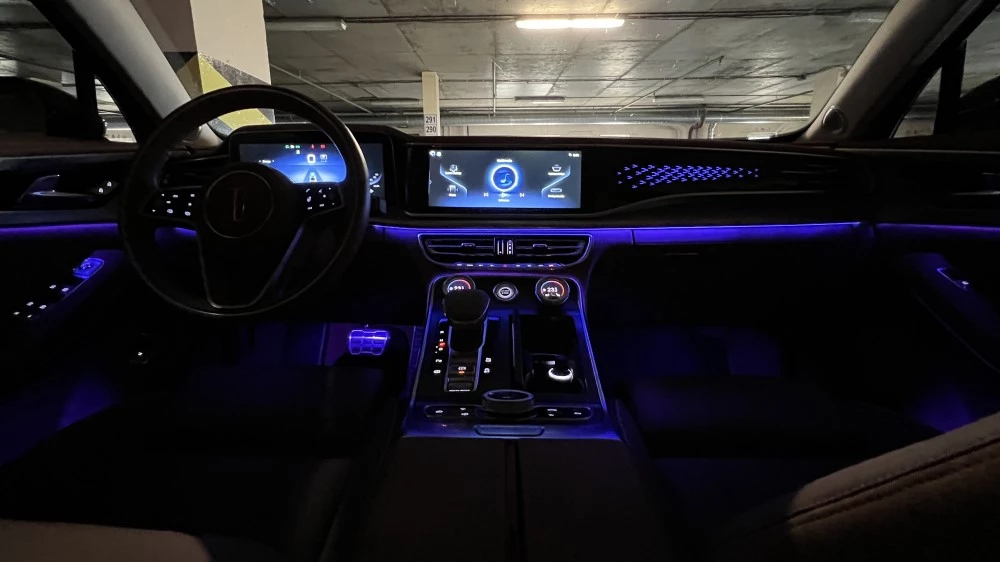 Hongqi H9 салон интерьер ночью подсветка
