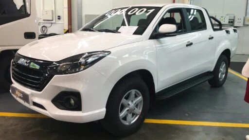 JMC Vigus «Автотор» сбоку спереди