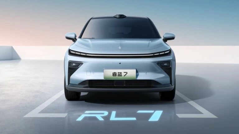 Электрический кроссовер Livan 7 спереди цена