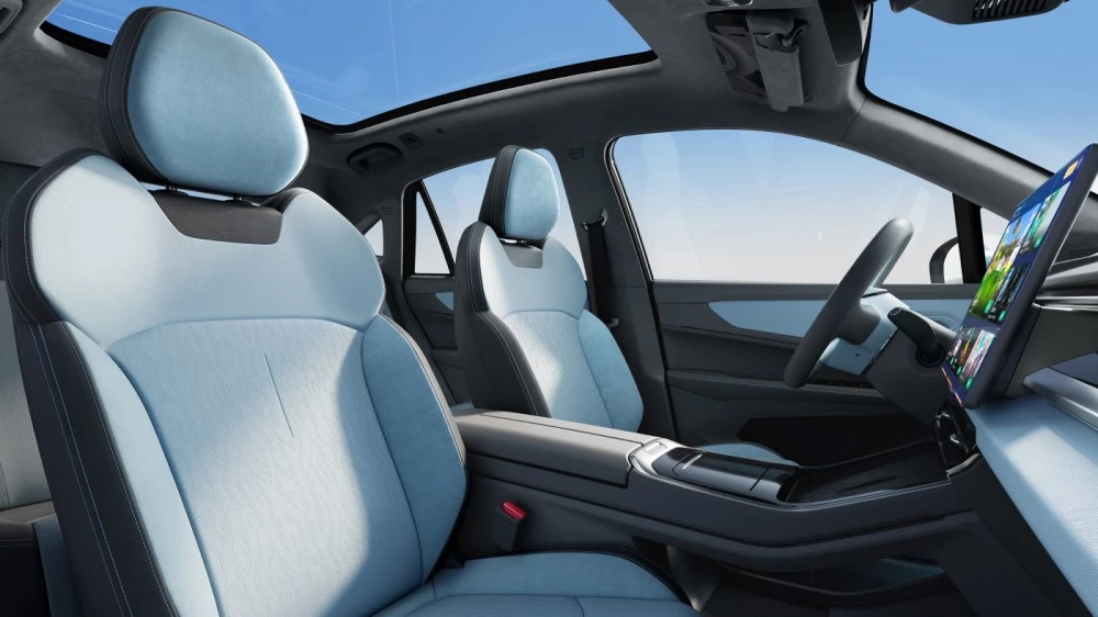 Livan 7 салон интерьер первый ряд