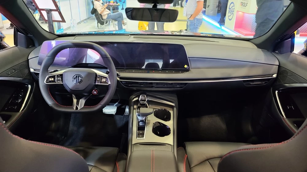 MG 7 салон интерьер