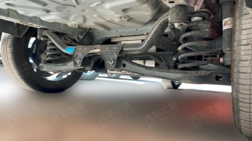 Omoda E5 электрическая подвеска независимая