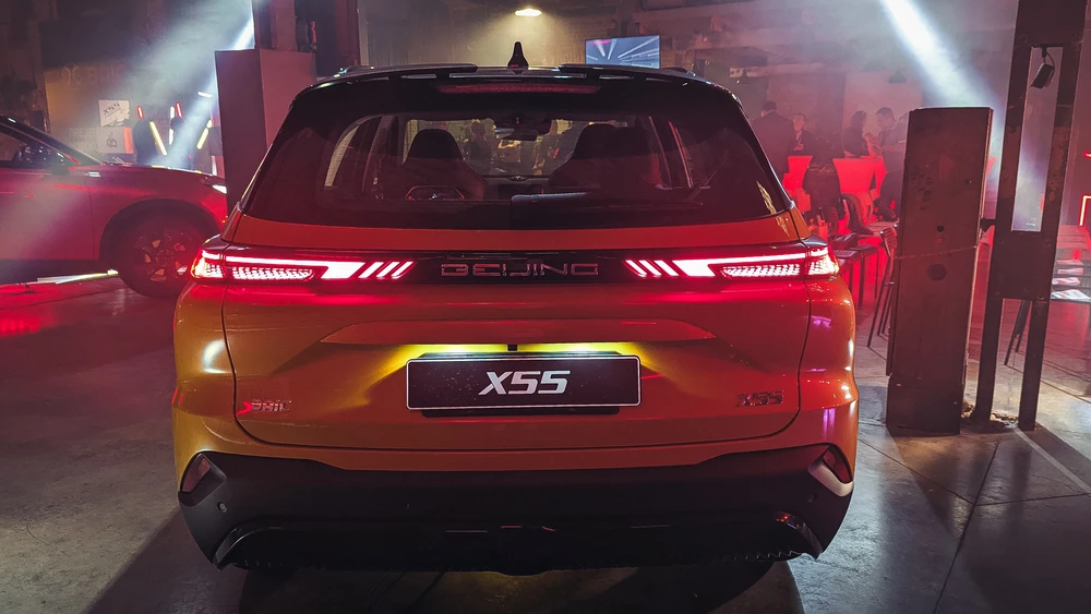 BAIC X55 сзади светодиодные фонари