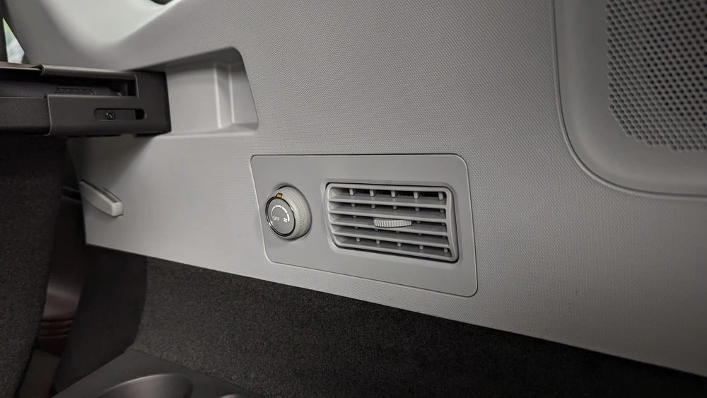 тест-драйв новый обновленный Chery Tiggo 8 Pro Max салон интерьер третий ряд регулировка воздуховодов