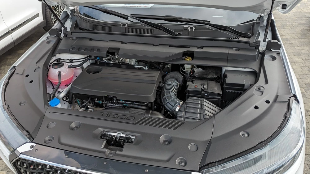 тест-драйв новый обновленный Chery Tiggo 8 Pro Max двигатель мотор SQRF4J20 капот