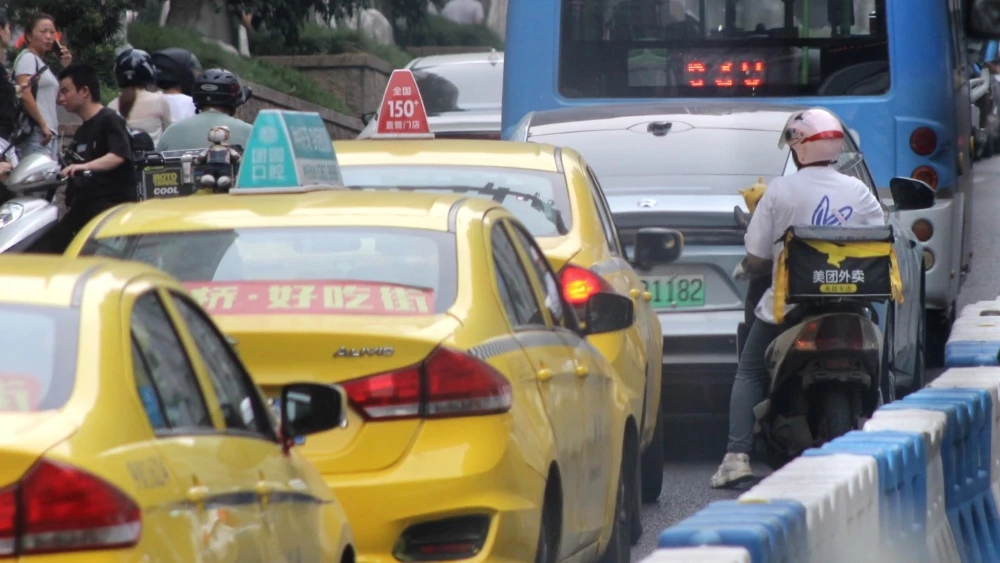 Чунцин 2023 такси Suzuki пробки