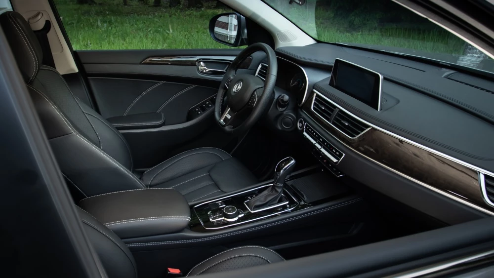 Кроссовер Dongfeng 580 салон интерьер цена