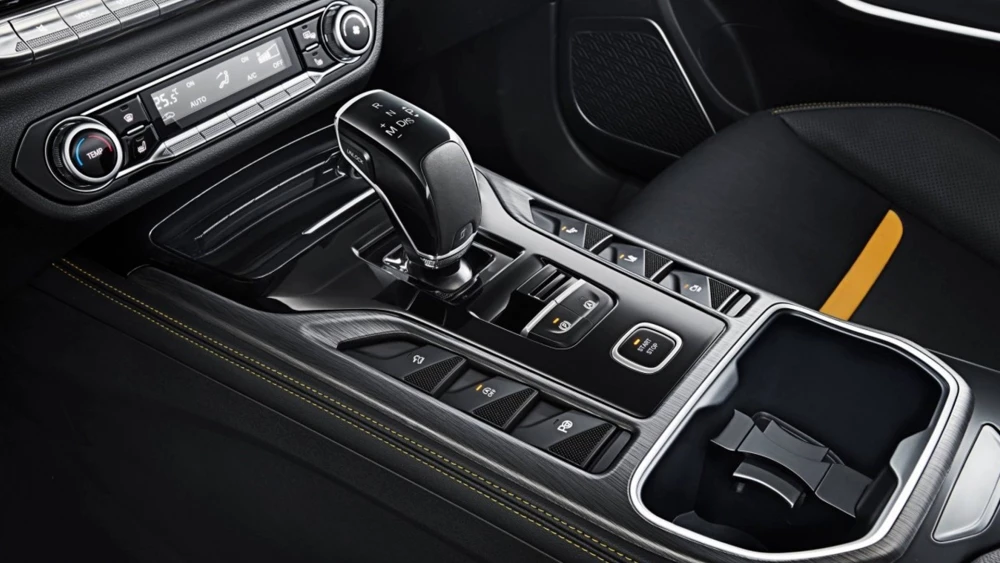 Кроссовер FAW Bestune T77 салон интерьер в ДЦ Аарон