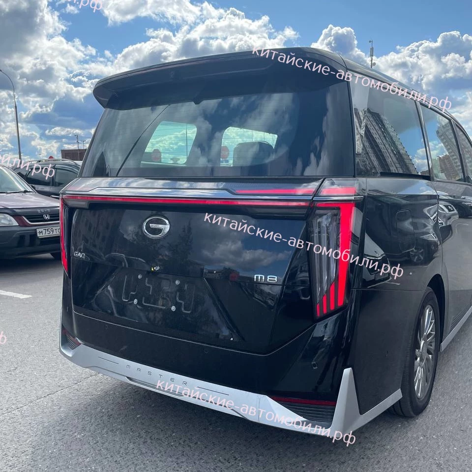GAC M8 в России сбоку сзади