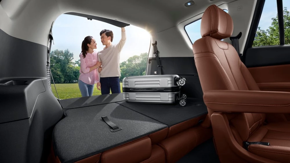 Салон интерьер минивэн Haima 7X багажник