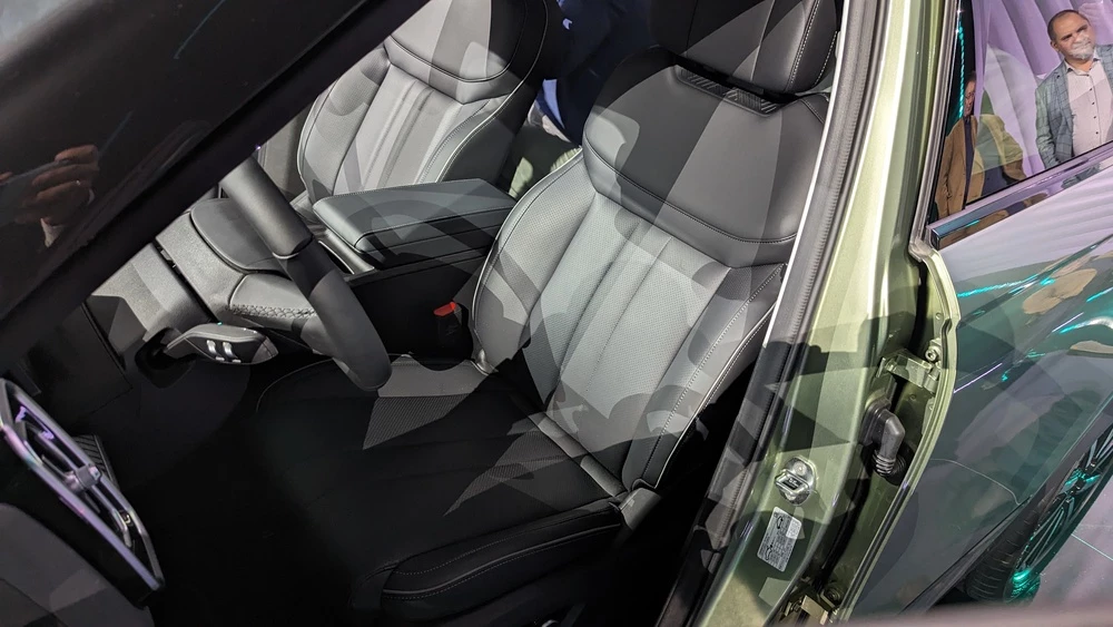 jaecoo j7 салон интерьер первый ряд сиденья