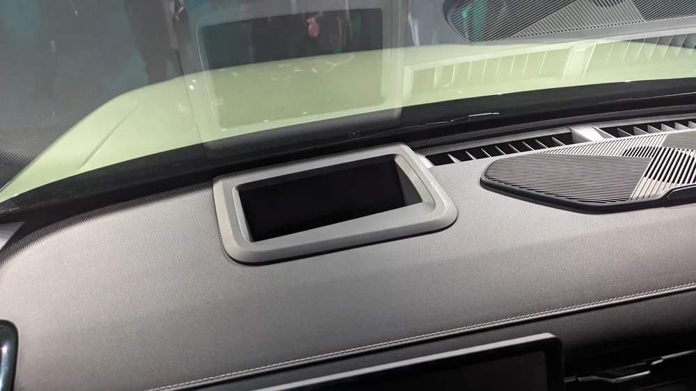 jaecoo j7 салон интерьер проектор на стекло