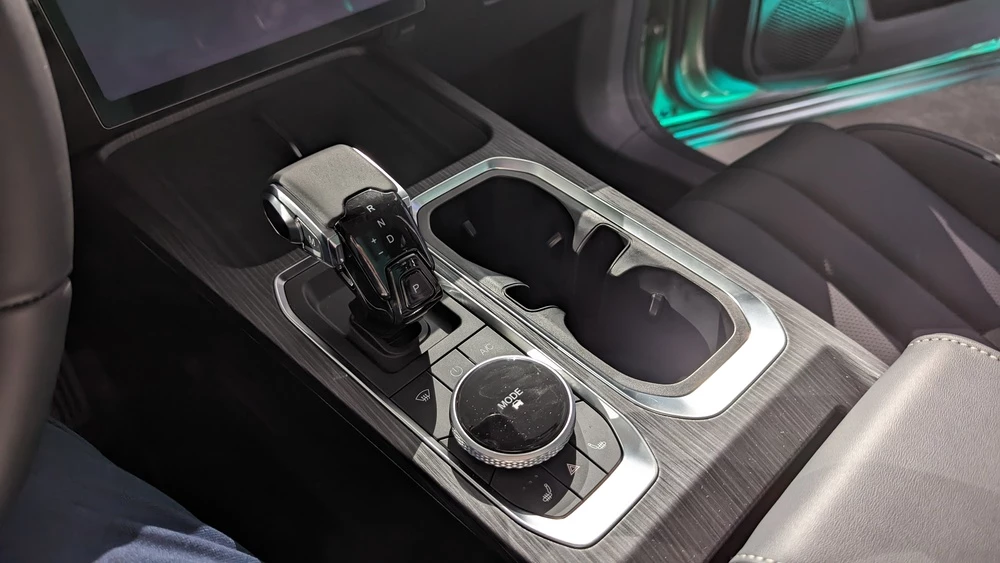 jaecoo j7 салон интерьер центральный тоннель селектор