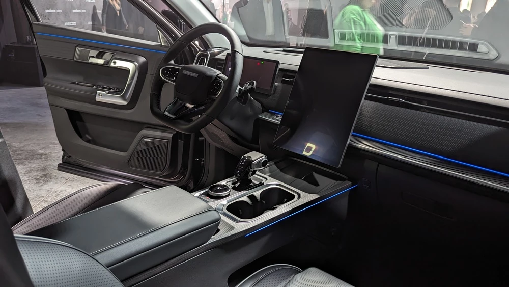 jaecoo j7 салон интерьер первый ряд