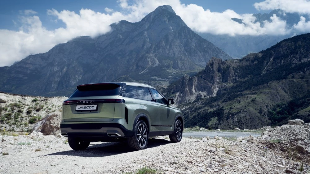 JAECOO J7 автопрестус сбоку сзади