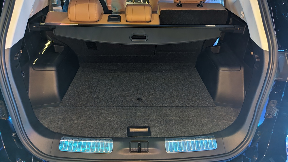 Jetour X70 Plus салон интерьер багажник