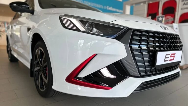 Kaiyi E5 Luxury Sport 2024 модельный год у дилера бампер