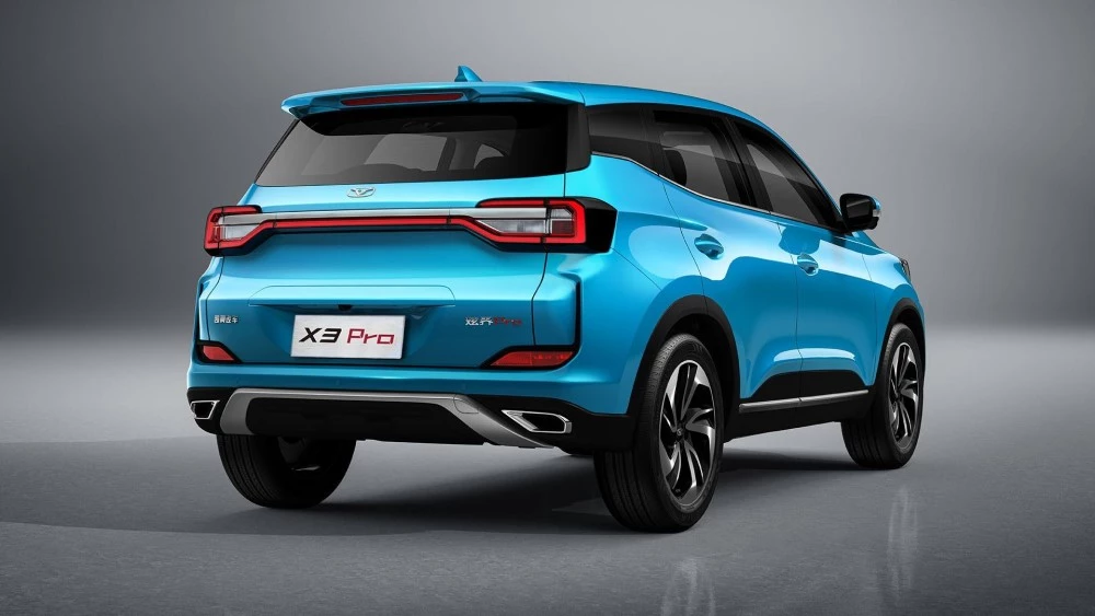 кроссовер Kaiyi X3 Pro в России сбоку сзади