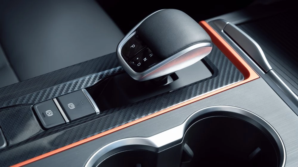 Omoda S5 GT салон интерьер селектор робот