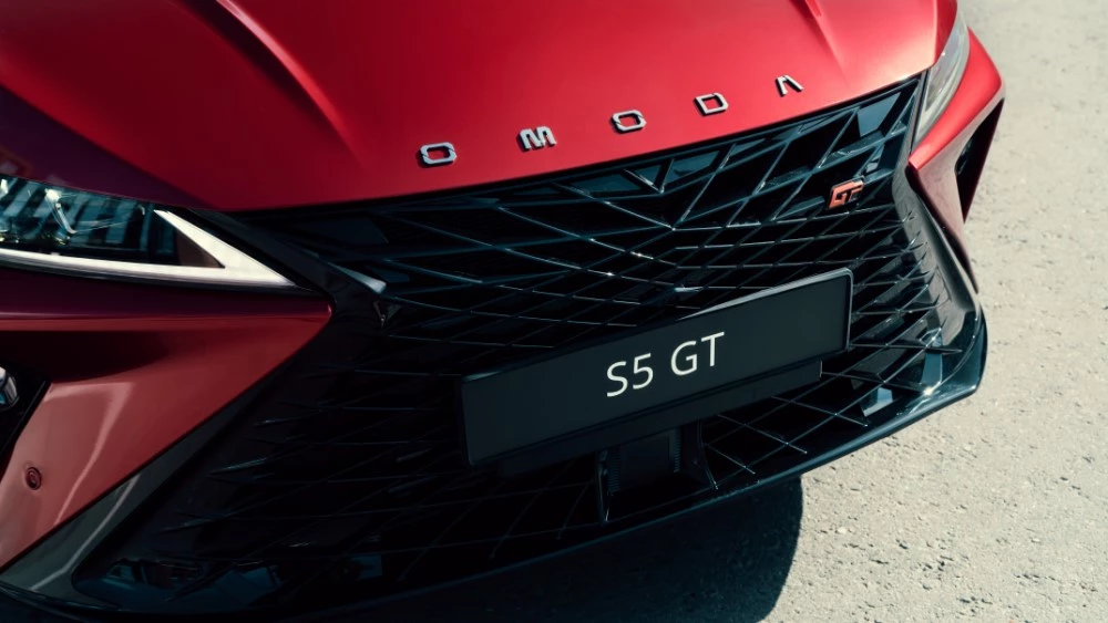 Omoda S5 GT Кунцево спереди логотип