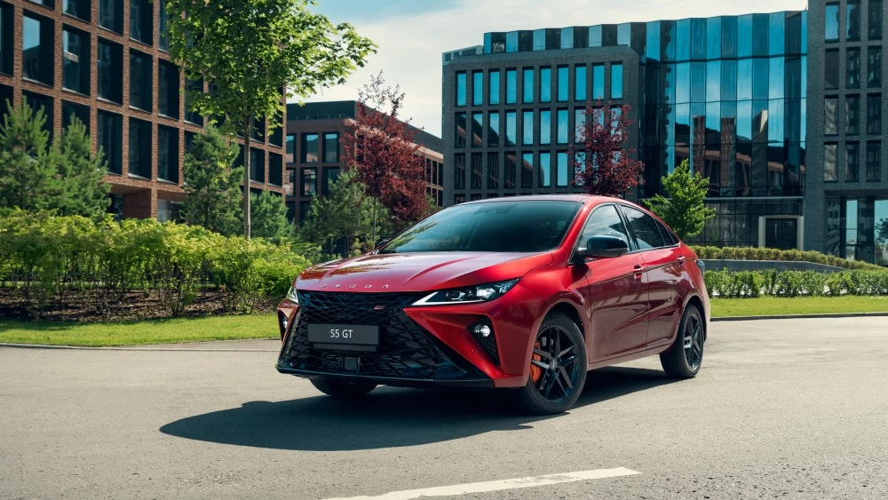 Omoda S5 GT Кунцево сбоку спереди