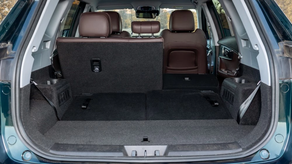 Chery Tiggo 8 Pro Plug-in Hybrid салон интерьер багажник