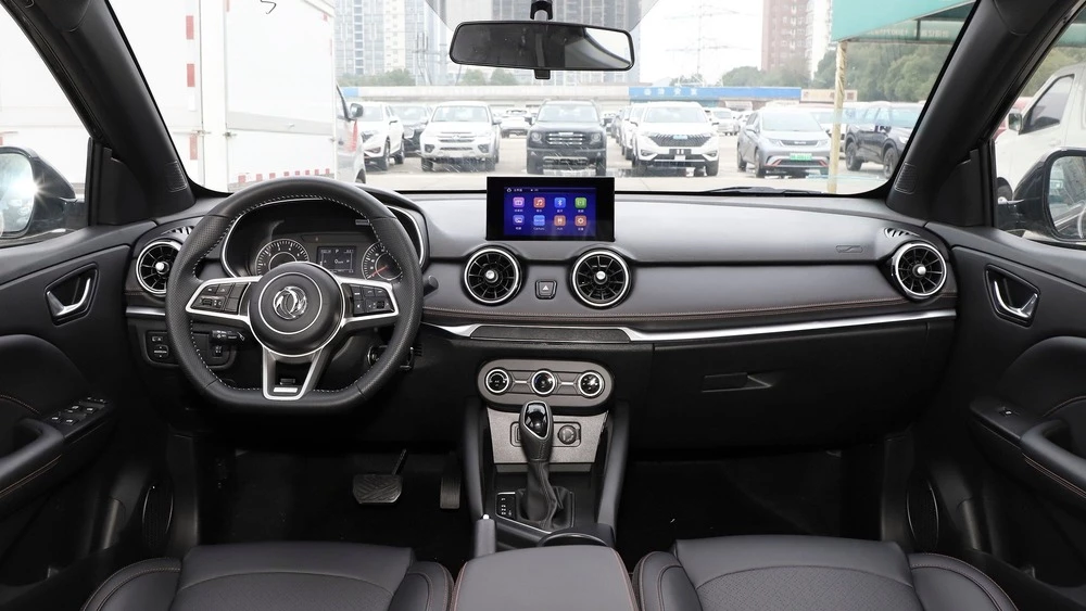 Салон интерьер Dongfeng 500