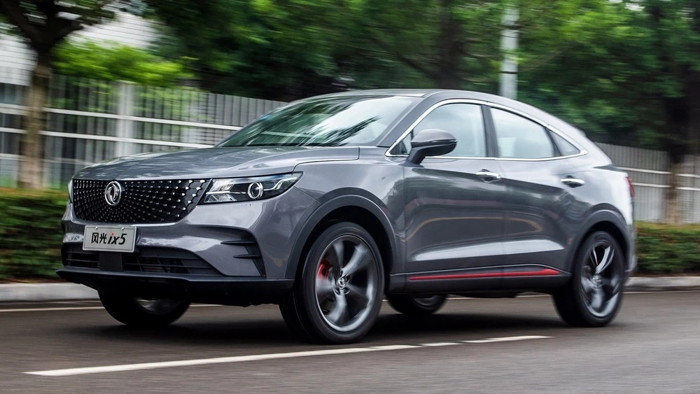 Dongfeng ix5 спереди сбоку
