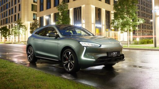 Evolute i-Jet сбоку спереди в России старт продаж