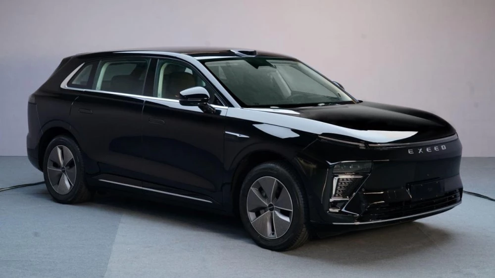 Exlantix ET сбоку спереди