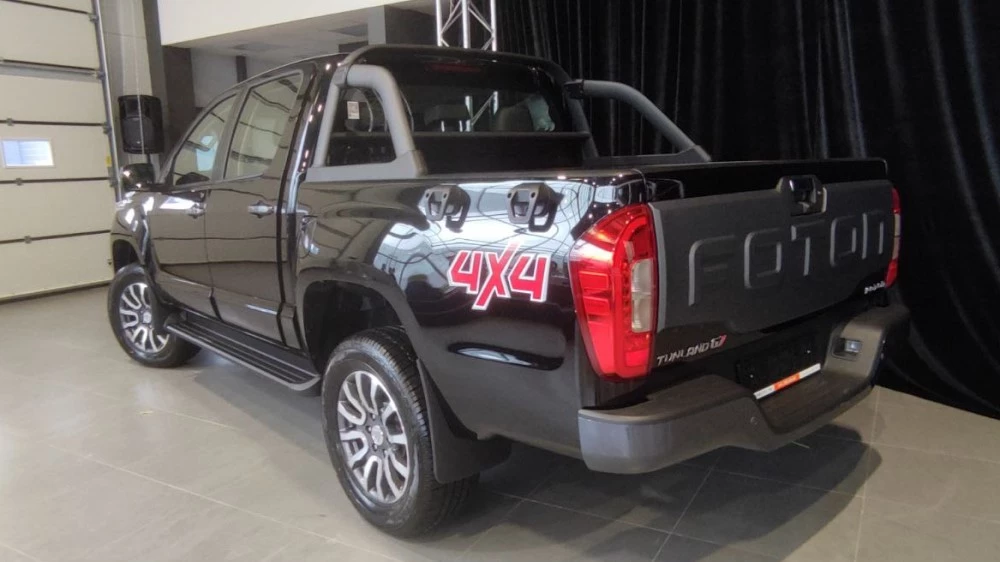 Foton Tunland G7 сбоку сзади