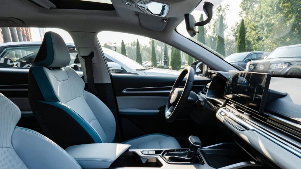 Geely Emgrand в Казахстане салон интерьер