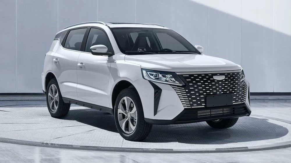 Кроссовер Geely Vision X6 Pro Emgrand X7 Pro спереди сбоку