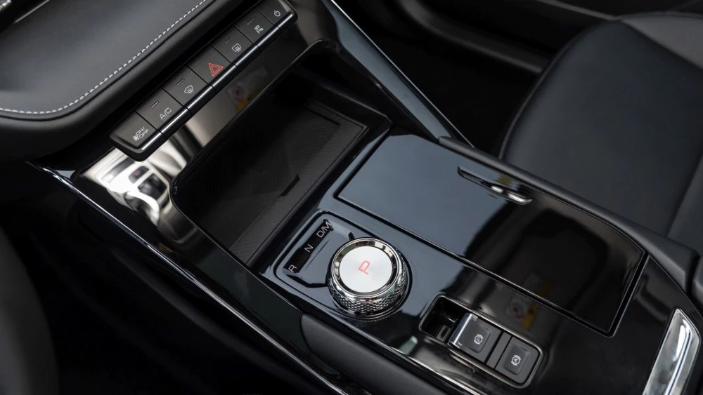 Haval H6 третьего поколения салон интерьер тоннель селектор