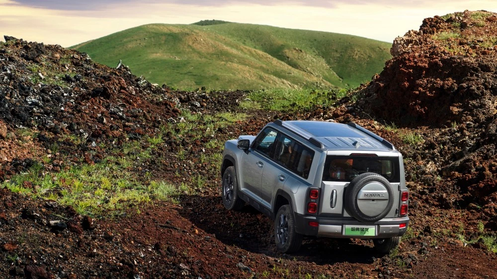 Haval Raptor сбоку сзади