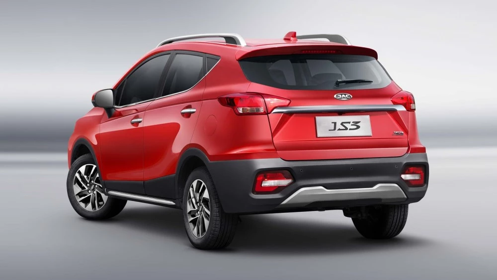 Кроссовер JAC JS3 сбоку сзади