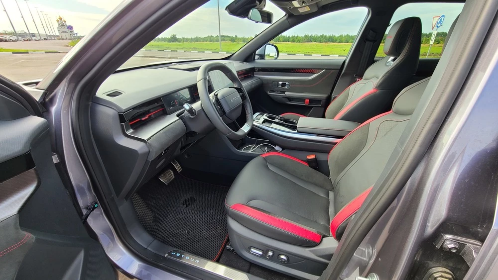 Jetour Dashing салон интерьер первый ряд