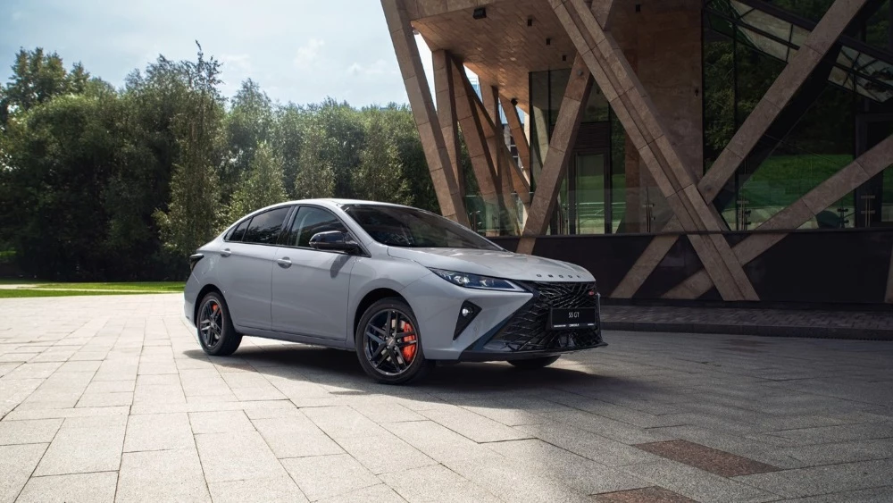 OMODA S5 GT Кунцево сбоку спереди