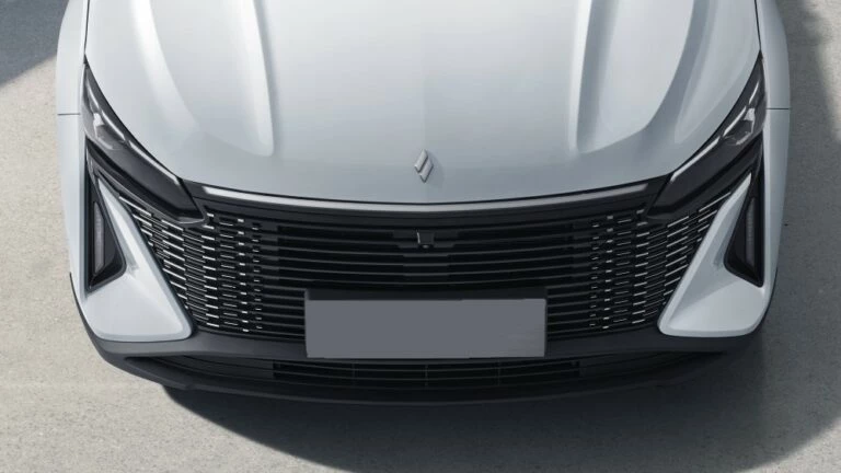 Livan S6 передняя часть спереди логотип