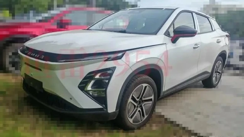 Электрический кроссовер Omoda E5 сфотографировали на дороге. Новые подробности Электрический кроссовер Omoda E5 сфотографировали на дороге. Новые подробности
