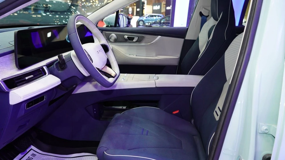 Omoda EV салон интерьер