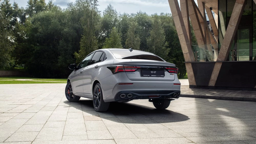 Omoda S5 GT Каширский сзади сбоку