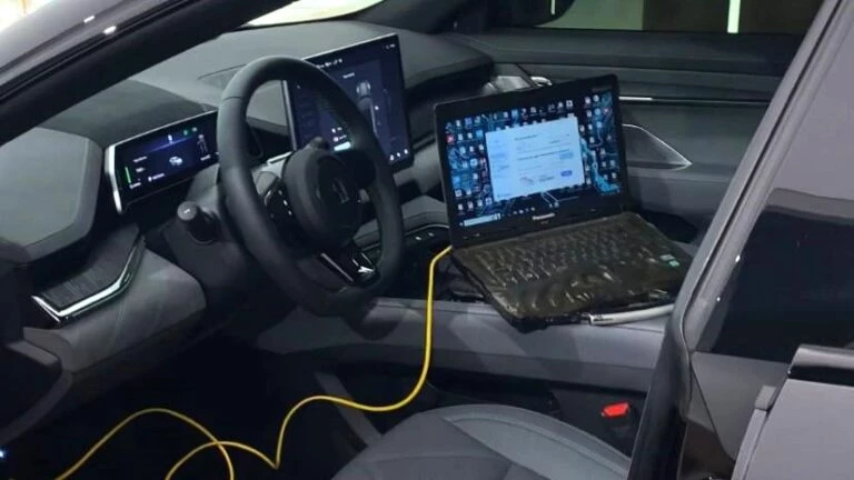 электромобиль не нужно обслуживать