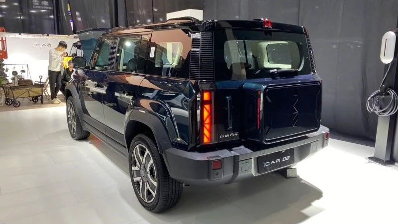 Chery iCar 03 сбоку сзади автосалон в Гуанчжоу