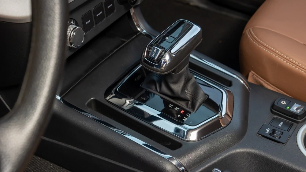 пикап Dongfeng DF6 салон интерьер селектор автомата АКП