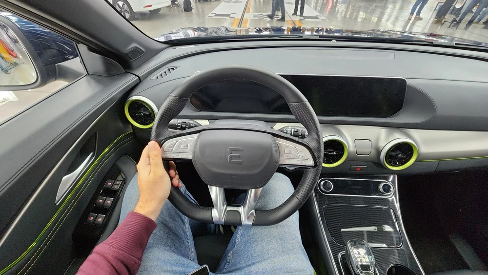 Evolute i-Sky салон интерьер первый ряд