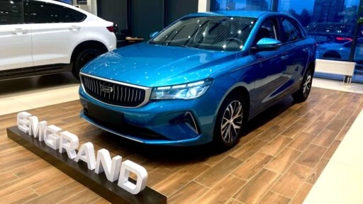 Geely Emgrand купить новый в автосалоне у дилера сбоку спереди Техцентр Гранд Владимир